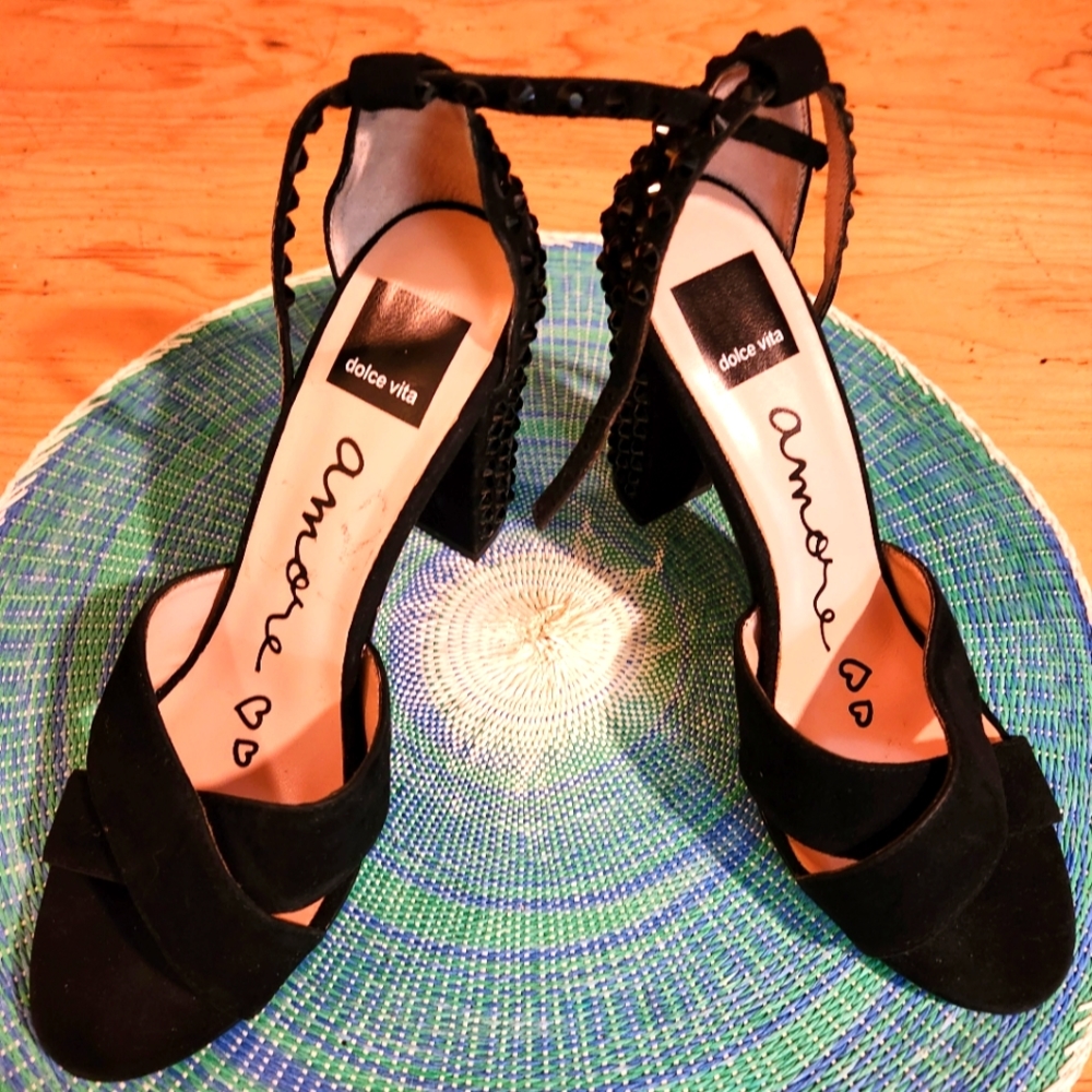 DOLCE VIDA 💕Amore💕 BLACK SUEDE RHINESTONE STUDDED Heels Size 8